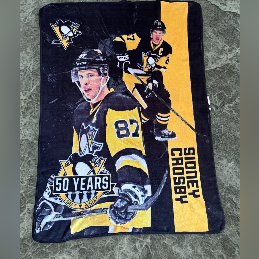 Sidney Crosby Throw Blanket Silky fleece 50 years 2017 NHL Pittsburgh Penguins